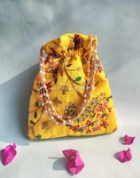 Sac potli brodé pour les mariages indiens Haldi Mehendi Sangeet Diwali & Thanksgiving sac cadeau de demoiselle d'honneur & faveur parfaite