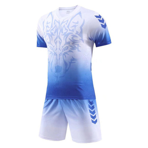 Ensemble de maillot et short de football pour hommes adultes imprimé par sublimation personnalisée avec nom d'équipe personnalisé Uniforme de haute qualité - Product Image 4