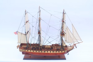 Meilleures ventes - Maquette de bateau historique en bois USS CONSTELLATION, fabriquée à la main, pour décoration de table ou cadeaux originaux pour occasions spéciales - Product Image 4