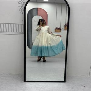 Robe élégante en coton doux brodé pour femme avec doublure intérieure en micro coton pour un travail complexe pour un usage quotidien et occasionnel - Product Image 1