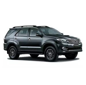Fortuner SUV AWD 2020 d'occasion, conduite à gauche, sièges en cuir, intérieur foncé - Product Image 3