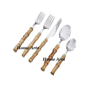 Cubiertos de acero inoxidable Juego de cubiertos Diseño clásico Color plata y oro Cuchara Tenedor Cuchillo Juego de cubiertos a granel - Product Image 3