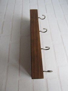 Organisateur de clés en bambou naturel, finition écologique, pour la maison et le bureau, disponible au prix d'usine. - Product Image 5