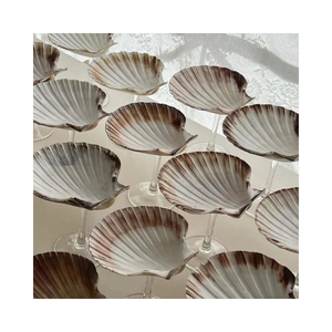 Elegante Seashell Coupe Glass Custom Logo Barware para la celebración - Product Image 1