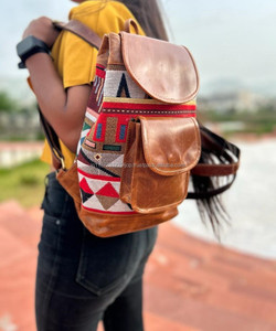 Nuevo estilo bohemio occidental Vintage hecho a mano Jacquard cuero cordón mochilas mano Stitch Klim cuero genuino estilo indio bolsas - Product Image 2