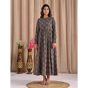 Vestido Anarkali de Algodón Negro Estampado a Mano, Ropa Étnica India Dibujada a Mano, Salwar Kameez Suave con Tela de Red - Product Image 4