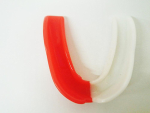 Flyingkick Enterprises FK-5009 2026 High Quality PU-LEATHER Thermoforming <b>Mouth</b> <b>Guard</b> for <b>Teeth</b> <b>Whitening</b> in Low - Product Image 2