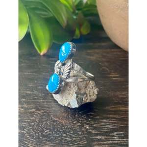 Anillo Auténtico Navajo Hecho a Mano con Turquesa Chapada en Oro Rosa, Talla 6.75, Piedras Preciosas Naturales con Engaste de Bisel - Product Image 4