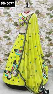 Vêtements Ethniques Indiens Fantaisie Faux Georgette Lehenga Choli avec Broderie Séquence Design Travail avec Fantaisie Travail Dupatta Ensemble pour Femme - Product Image 4