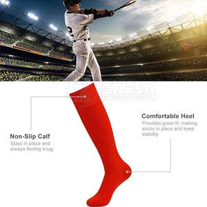 Chaussettes de football fabriquées pour les champions qui ne s'installent jamais et poussent toujours vers l'avant - Product Image 2