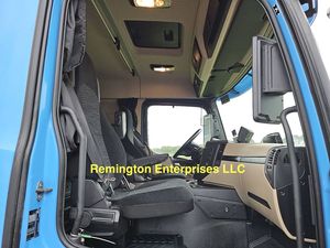 Camion tracteur Mercedes-Benz Actros 1832 6x4 2019, transmission automatique diesel, Euro 6, camion de transport logistique lourd - Product Image 6