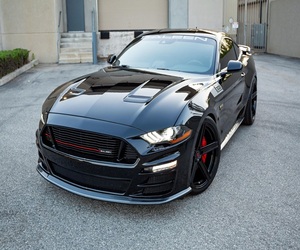 Ford Mustang Saleen S302 Coupé Jaune 2023 d'occasion, excellent état, prêt à être expédié - Product Image 1