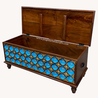 Coffre de rangement en bois d'acacia et de manguier antique, style rustique vintage, avec ferrures en laiton, meubles islamiques, coffre de rangement en bois, boîte, coffre