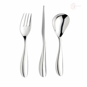 Ensemble de couverts de luxe en acier inoxydable pour la décoration de table, les dîners et les fêtes |   Ensemble élégant de cuillère, fourchette et couteau avec un design écologique - Product Image 5