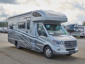 รถบ้านวินเนบาโก รุ่น View Luxury Class C ปี 2024 พร้อมภายในอลูมิเนียมและเหล็กที่กว้างขวาง รองรับผู้โดยสาร 4-8 คน มีขายแล้ว - Product Image 4