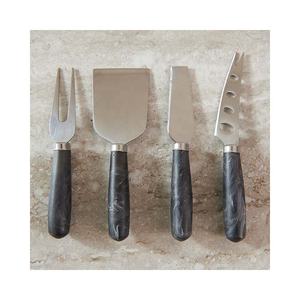 Lindo juego de rebanadoras de queso resina blanca diseño dorado mango juego de esparcidor de queso redondo y juego de rebanador de sushi - Product Image 3