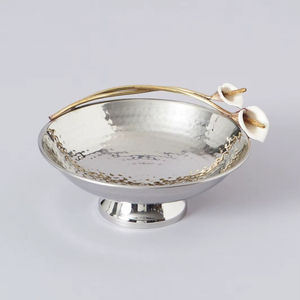 Bol à dattes en métal multi-usages, utile pour servir des dattes, des noix, des collations et des bonbons avec une présentation élégante - Product Image 1