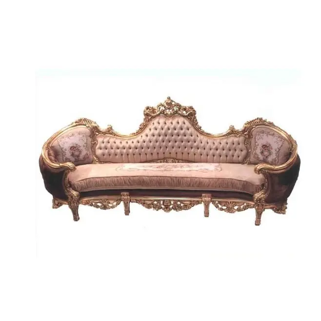 Hermoso sofá de sala de estar con muebles de estilo barroco de patrón elegante para el hogar y la habitación