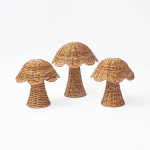 Woodland Feel Rotin Champignon Famille Décoration Chic Style Rotin Champignon Ornement Pour Table - Product Image 1