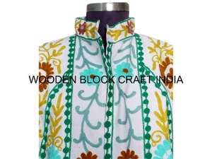 Chaqueta Suzani de Tela de Pato para Mujer, Nueva Tendencia, Chaqueta Corta de Invierno de Algodón Acolchado Hecha a Mano, Estilo Regalo - Product Image 3