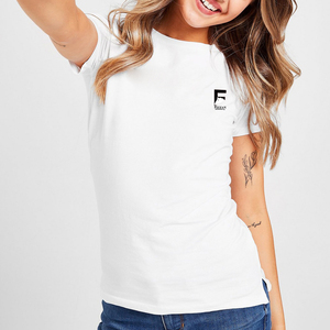 FIZZAN เสื้อโปโลผ้าฝ้ายลายทางสีขาวกรมท่าสำหรับผู้ชาย แขนสั้น ปกพับได้ ปักโลโก้ ทรงปกติ ใส่ได้ทุกฤดูกาล - Product Image 5