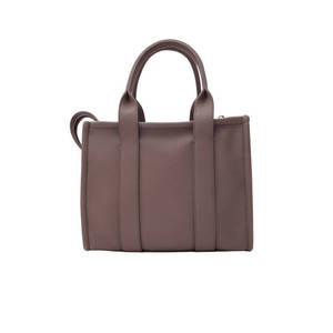 กระเป๋าถือมิงค์ CNT20040 รุ่น Floter Aker Monogram ลายละเอียด ทำจากหนังวัวลายเม็ด - Product Image 6