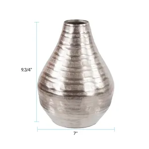 Jarrón de Metal Alto de Alta Gama para Decoración de Interiores, Fabricante de Artículos de Lujo para Interiores Elegantes, Jarrón de Metal para Fiestas - Product Image 6