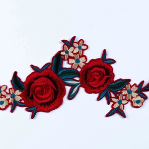 Patchs thermocollants brodés en 3D personnalisés prix d'usine Patch de transfert de chaleur en tissu sergé pour vêtements, chapeau et habillage en forme de fleur - Product Image 4