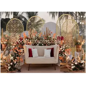 Modern Wedding Party Laser Cut Frame Decor elegante evento di nozze fondali metallici Wedding Stage Moon Arches sfondo