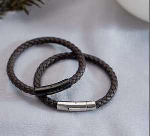 Bracelet en cuir gravé pour papa, Bracelet en cuir personnalisé, Bracelet marron noir à message caché, Bracelet de surfeur pour homme personnalisé - Product Image 1