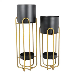 Vente chaude Maison Jardin Décoration Accessoires Style Unique Jardinière En Métal Pour La Maison Noir Couleur Fleur Planteur Pot Avec Support - Product Image 4