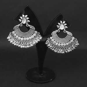 Jewljunk Boucles d'oreilles manchette fines pierre oxydée Dangler modèle 1314575 - Product Image 1