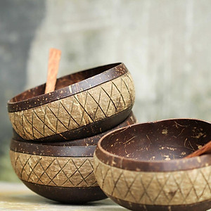 Saladier en coquille de noix de coco naturelle en gros écologique parfaitement poli avec fourchette et cuillère pour les fêtes - Product Image 3