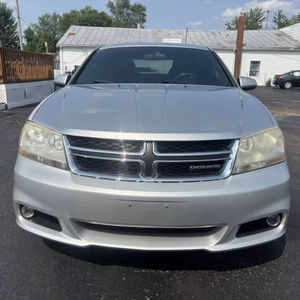 Auto Usado de Calidad a Precio Accesible, Dodge Avenger 2011, Volante a la Izquierda - Product Image 1