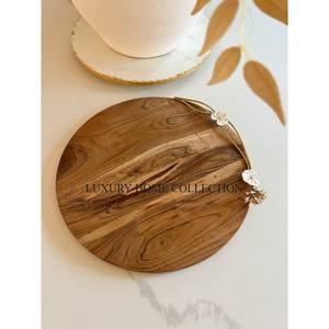 Tabla de cortar de madera ecológica hecha de madera de origen sostenible, ideal para cocinas y cocinas respetuosas con el medio ambiente - Product Image 2