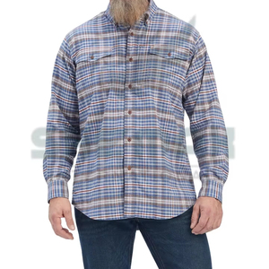 Chemise d'équitation durable pour hommes, conçue pour les randonnées pédestres et les équestres compétitifs - Product Image 1