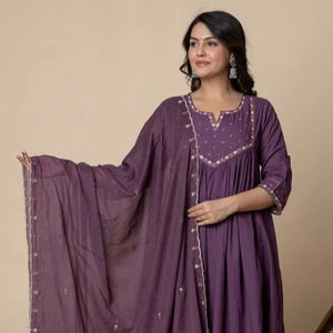 Colección al por mayor de Mul Cotton Fancy Salwar Kameez para ropa de fiesta Catálogo completo disponible a precio mayorista - Product Image 1