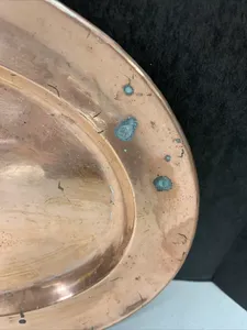 Plato multiusos de cobre para servir con patrones decorativos para cenas lujosas para venta de exportación - Product Image 2