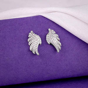 Pendientes de plata con alas brillantes de la colección Wings of Wonder - Product Image 1