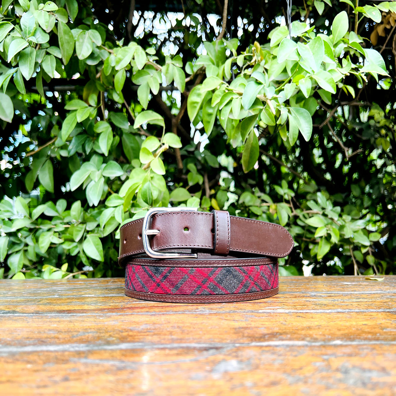 สีน้ำตาล