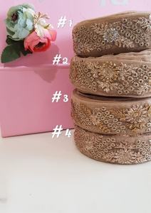 Bordado floral hecho a medida, formas de color dorado y bronce en diseños étnicos para varios propósitos en diferentes tamaños - Product Image 2