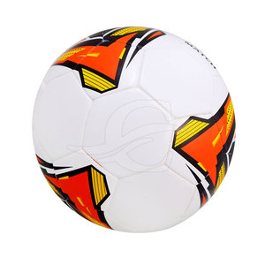 Ballon de football en cuir PVC/PU fabriqué au Pakistan - Product Image 4