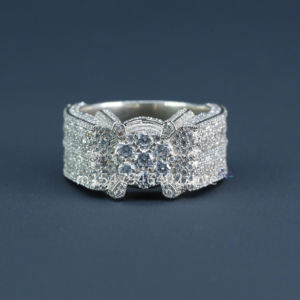 Hip Hop, audaz, elegante y completamente único, anillo de diamantes de moissanita de Plata de Ley 925 con una claridad VVS mejorada - Product Image 1