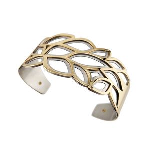 Simple Metal <b>Bracelet</b> Provides Clean Aesthetic Perfect For Minimal Jewelry Lovers And Daily Wear - Product Image 6