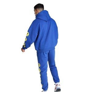 Chándal con estampado de algodón pesado para hombre, conjunto de pantalones de chándal apilados acampanados con logotipo personalizado y Sudadera con capucha para cuello con capucha de invierno - Product Image 4