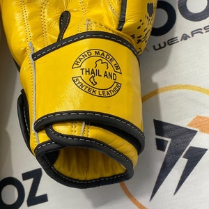 Gants de boxe Fairtex entièrement imprimés jaune/noir pour Muay Thai, sparring, entraînement de kickboxing, MMA, arts martiaux mixtes, personnalisables - Product Image 6