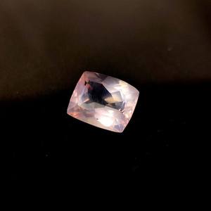 Piedra Preciosa Suelta de Cuarzo Rosa Natural de Alta Calidad |   Gema Rosa con Corte Cojín |   Piedra limpia tratada con cera/aceite de 5-8 quilates - Product Image 1