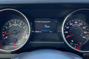 Mustang GT Coupé Premium 2020, faible kilométrage, prêt à la livraison, boîte de vitesses automatique, cuir foncé à gauche, R 18 Van - Product Image 6