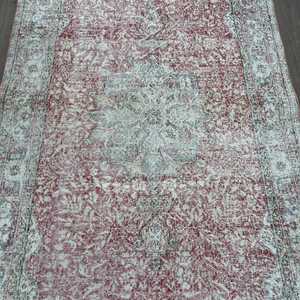Vintage Rug 5x9.9 ft, <b>Red</b> White Patchwork <b>Wool</b> Turkish Rug - Product Image 3