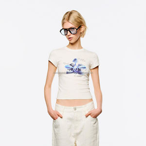 เสื้อยืดผ้าฝ้ายเปิดไหล่สำหรับผู้หญิงเสื้อยืดผ้าคอตตอนพิมพ์ลายโลโก้แบบเรียบ - Product Image 4